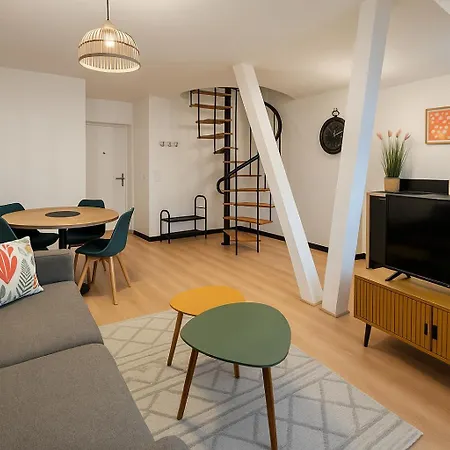 Apartamento Duplex Chaleureux Au Coeur De La